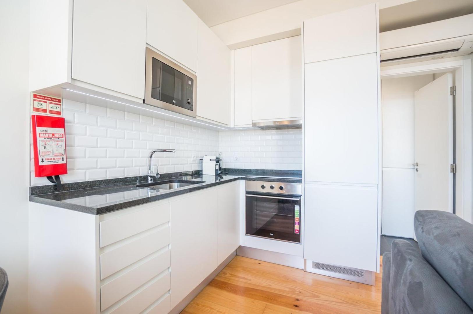 Guestready - Chic And Vibrant Stay Near Anjos Lisboa Eksteriør billede